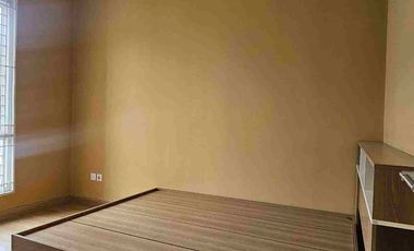 Super Murah Rumah Cantik Fully Furnished Siap Huni Lokasi Paling Favorite