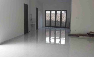 Disewa Rumah Baru Lokasi Arcamanik Kota Bandung 85 juta / tahun