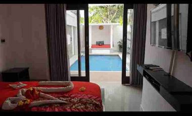 For sale private villa super cheap just 7 minute drive to central Lovina full furniture