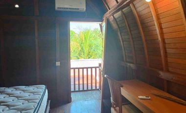 For sale 2 bedroom private villa close to beach for snorkeling and diving