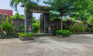 For sale 2 bedroom private villa close to beach for snorkeling and diving