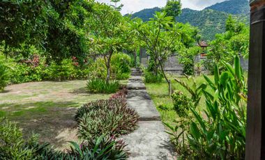 For sale 2 bedroom private villa close to beach for snorkeling and diving