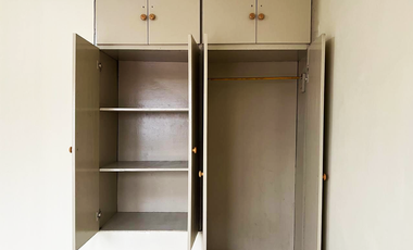 For sale 4-door Apartment 250sqm in Moonwalk Paranaque City