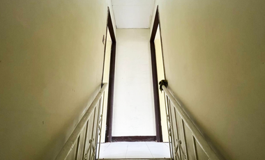 For sale 4-door Apartment 250sqm in Moonwalk Paranaque City