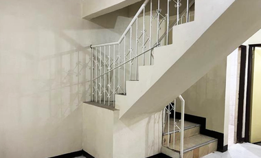 For sale 4-door Apartment 250sqm in Moonwalk Paranaque City