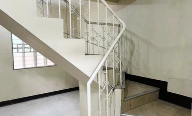 For sale 4-door Apartment 250sqm in Moonwalk Paranaque City