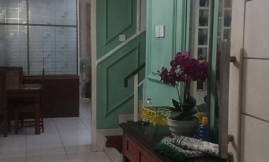 Sewa Cepat Rumah Mewah Full Furnis Lokasi Strategis Dan Bebas Banjir Di JGC