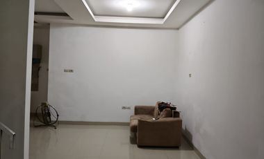 DIJUAL RUMAH 2 LANTAI KOMPLEK DEMANG NINGRAT PALEMBANG