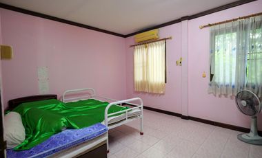 Unbeatable Deal! Invest Now Before It’s Gone!! Warehouse + Factory Area for Sale — Land with concrete pavement and existing structure on 1 Rai