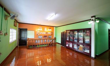 Unbeatable Deal! Invest Now Before It’s Gone!! Warehouse + Factory Area for Sale — Land with concrete pavement and existing structure on 1 Rai