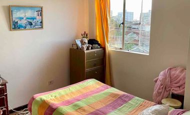 Casa vista al mar 3 habitaciones 1 baño cocina, balcón. Vistas amplias y limpias.