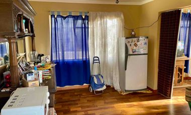 Casa vista al mar 3 habitaciones 1 baño cocina, balcón. Vistas amplias y limpias.