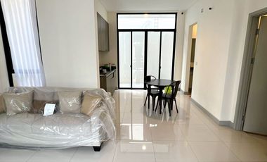 Rumah 2 Lantai Semi Furnished SHM di Jakarta Garden City, Cakung, Jakarta Timur