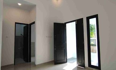 rumah dijual dekat kampus mercubuana, hanya 200m dari jalan raya