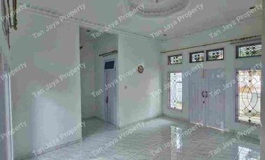 Di Jual Rumah Di Pusat Kota Painan