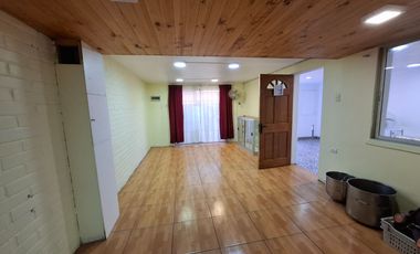 Valle del Yelcho. 5 D 3 baños, 138 en 84 de terreno, Huechuraba