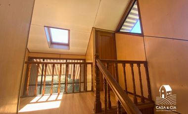 Se vende casa en el centro de Puerto Varas 4 dormitorios y 3 baños