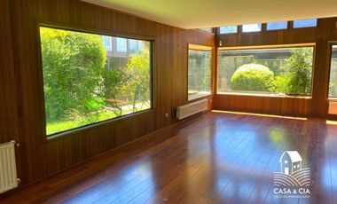 Se vende casa en el centro de Puerto Varas 4 dormitorios y 3 baños