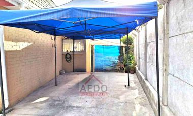 Se Vende Linda Casa Aislada de dos pisos, en Condominio Valle Molinos, altura paradero 10, comuna de La Cruz.