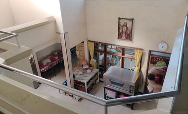 House for sale in Darmo Permai surabaya. Super strategic business area. Located near car showrooms, OYO, boarding houses, and other businesses.