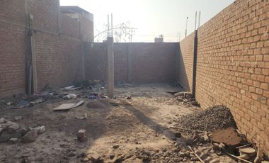 VENTA DE TERRENO CERCADOEN CARABAYLLO DE 110 M2 FRENTE A PARQUE