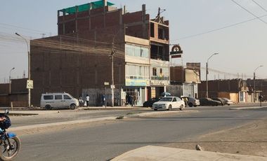 VENTA DE TERRENO CERCADOEN CARABAYLLO DE 110 M2 FRENTE A PARQUE