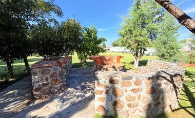Casa de un solo nivel y 4 recámaras muy cerca de San Juan del Rio