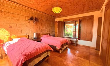 Casa de un solo nivel y 4 recámaras muy cerca de San Juan del Rio