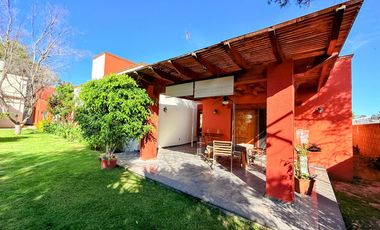 Casa de un solo nivel y 4 recámaras muy cerca de San Juan del Rio