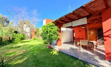 Casa de un solo nivel y 4 recámaras muy cerca de San Juan del Rio