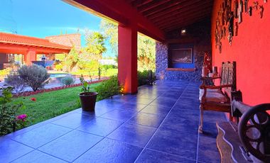 Casa de un solo nivel y 4 recámaras muy cerca de San Juan del Rio