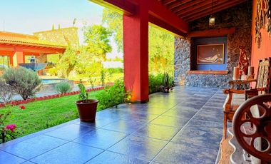 Casa de un solo nivel y 4 recámaras muy cerca de San Juan del Rio