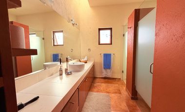Casa de un solo nivel y 4 recámaras muy cerca de San Juan del Rio