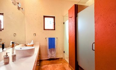 Casa de un solo nivel y 4 recámaras muy cerca de San Juan del Rio