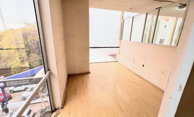 Oficinas en Renta en Col. Nochebuena, súper ubicadas! Frente a Metrobus
