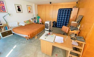 Bodega en VENTA y RENTA en IZTAPALAPA con oficinas y patio.