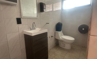 RENTO LOCAL COMERCIAL / BODEGA EXCELENTE UBICACION EN OUENTE DE VIGAS