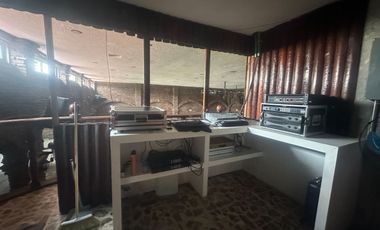 RENTO LOCAL COMERCIAL / BODEGA EXCELENTE UBICACION EN OUENTE DE VIGAS