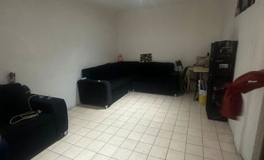 RENTO LOCAL COMERCIAL / BODEGA EXCELENTE UBICACION EN OUENTE DE VIGAS