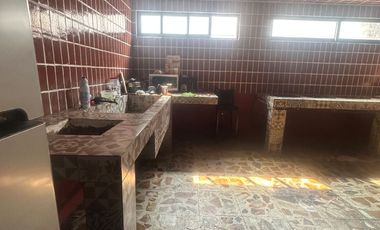 RENTO LOCAL COMERCIAL / BODEGA EXCELENTE UBICACION EN OUENTE DE VIGAS