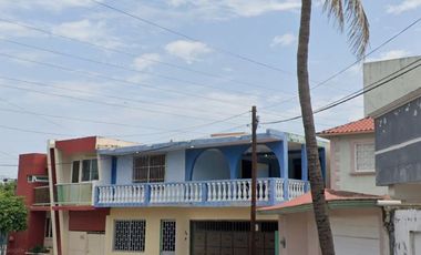 CASA EN VENTA EN NOGAL FRACCIONAMIENTO FLORESTA VERACRUZ