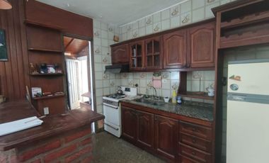 Venta casa 3 ambientes Martin Coronado