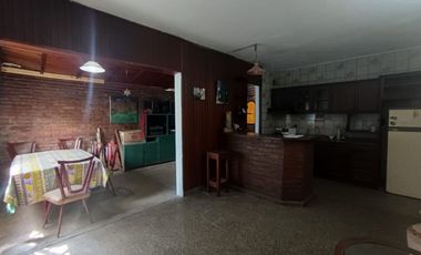 Venta casa 3 ambientes Martin Coronado