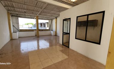 Casa de venta de 3 dormitorios con terraza,  en Sauces Guayaquil Ecuador