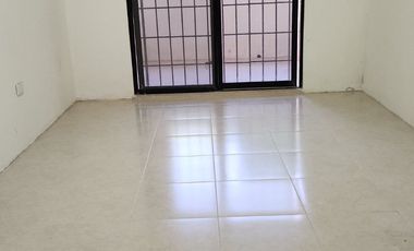 Casa de venta de 3 dormitorios con terraza,  en Sauces Guayaquil Ecuador