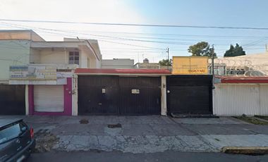 Casa en Jardines de San Manuel