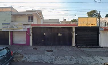 Casa en Jardines de San Manuel