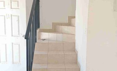 SE RENTA CASA, VIÑEDOS