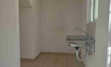 SE RENTA CASA, VIÑEDOS