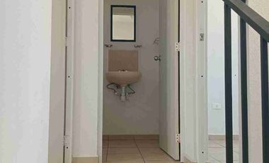 SE RENTA CASA, VIÑEDOS